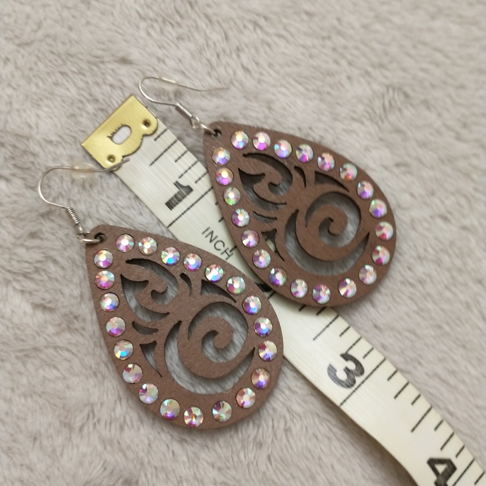 Earrings - Picture 3 of 4